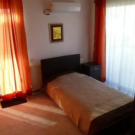 Private Deluxe With Balcony At Datacom Building * 尼科西亚