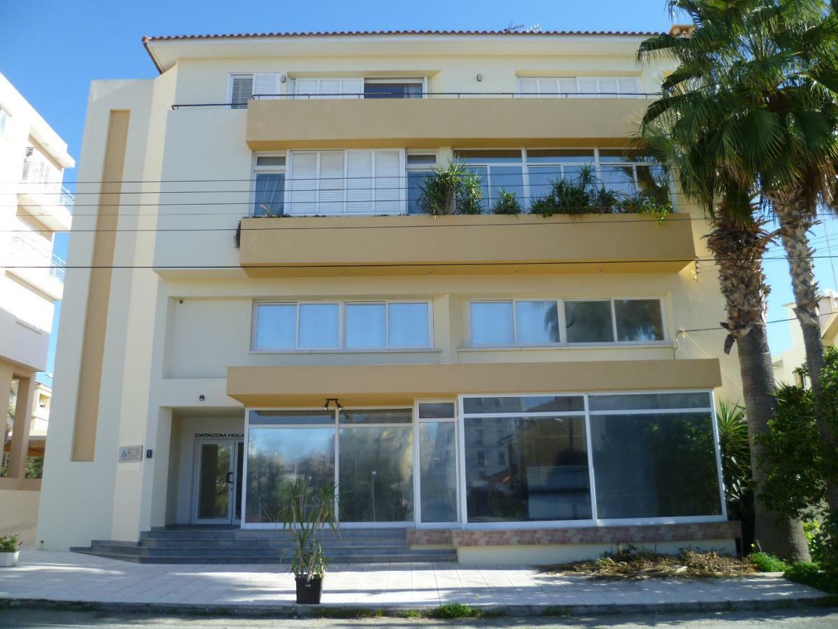 Homestay Private Deluxe Room With Balcony At Datacom Building Nicosia ...